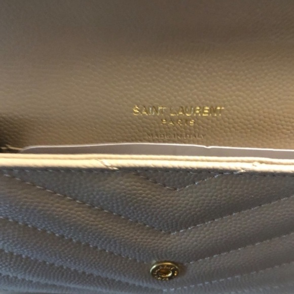 SAINT LAURENT MONOGRAM QUILTED LEATHER FRENCH WALLET DARK BEIGE PREOWNED - Picture 5 of 12